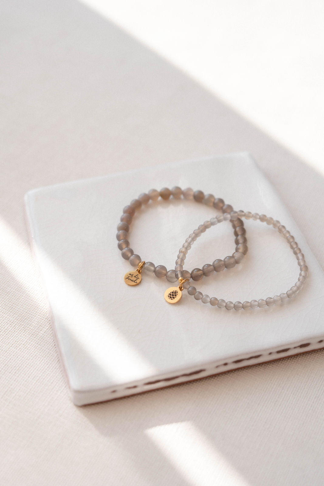 MORGENSTUNDE | Armband Achat grau