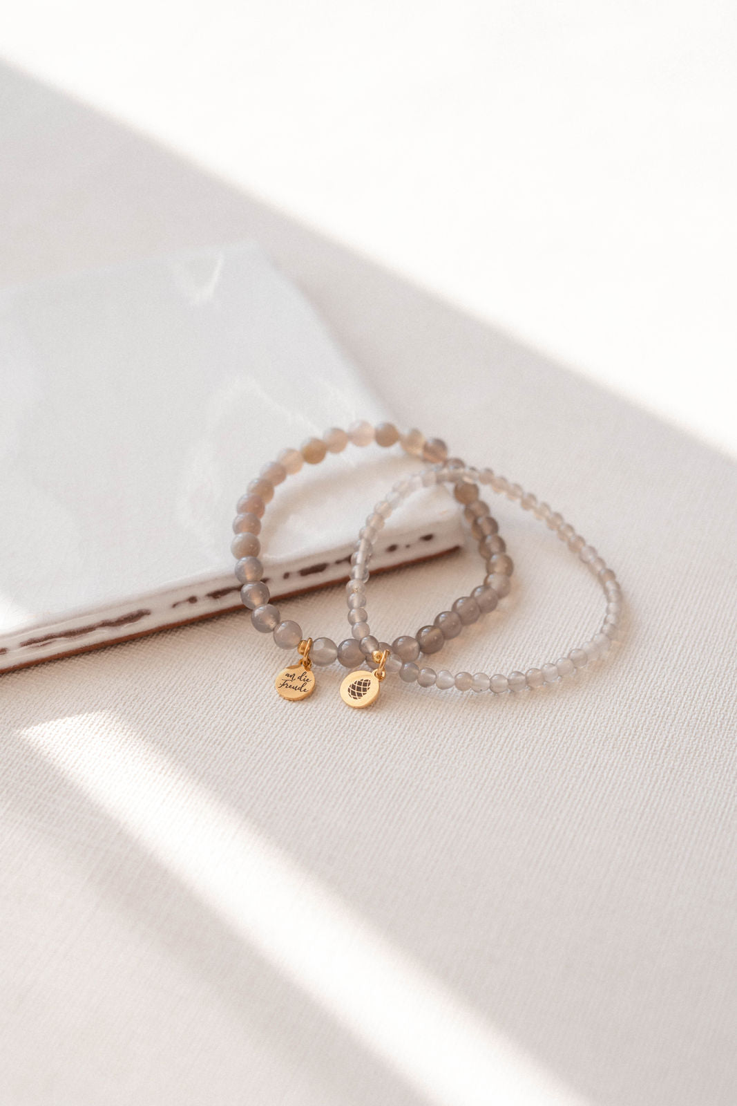MORGENSTUNDE | Armband Achat grau
