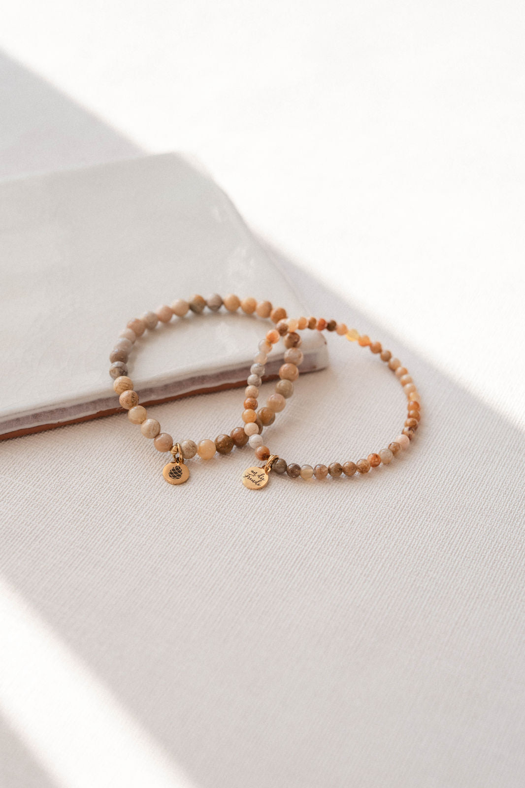 Geschichtenerzähler | Armband Jaspis Fossil kleine Perlen