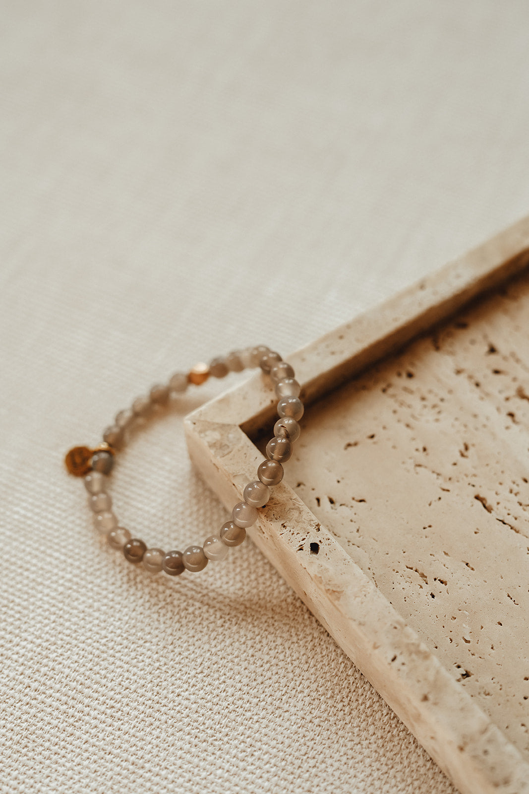 MORGENSTUNDE | Armband Achat grau