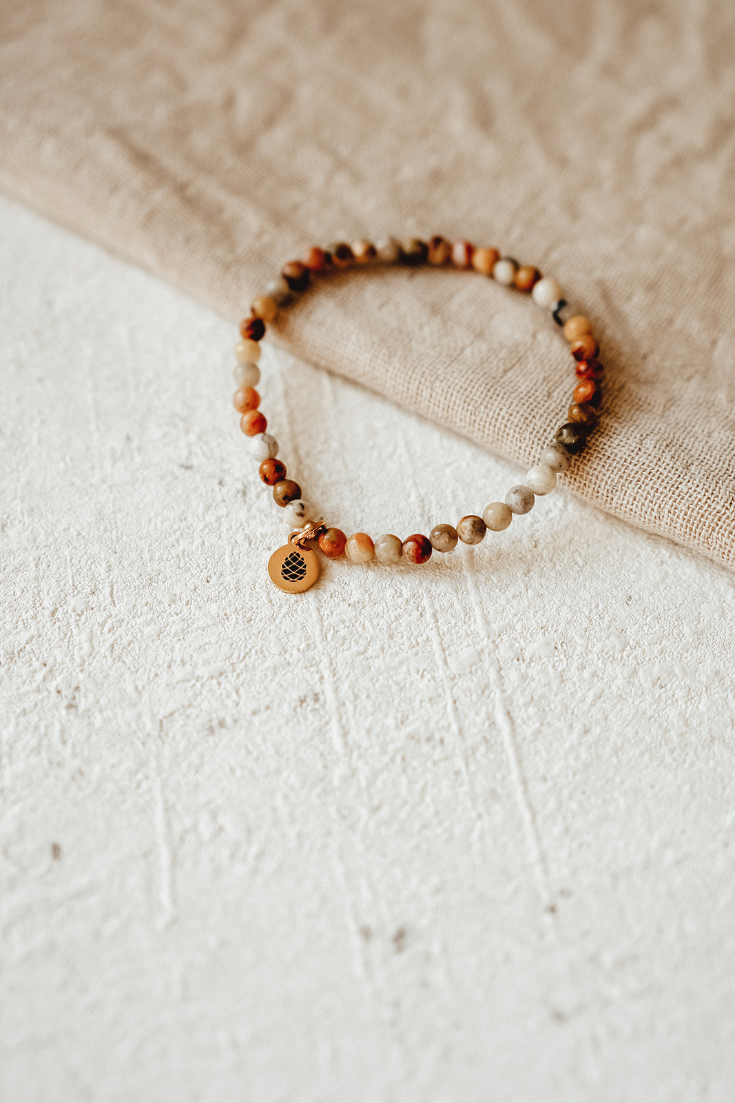 Geschichtenerzähler | Armband Jaspis Fossil kleine Perlen